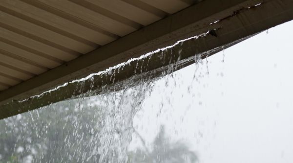 Leaking Gutter Repair in Miami