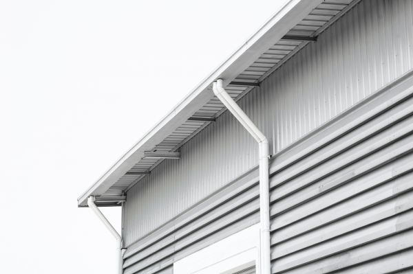 Factory Gutter Installation in Miami