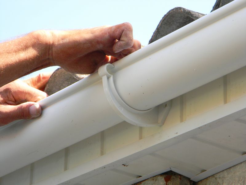 Professional measuring and fitting gutters